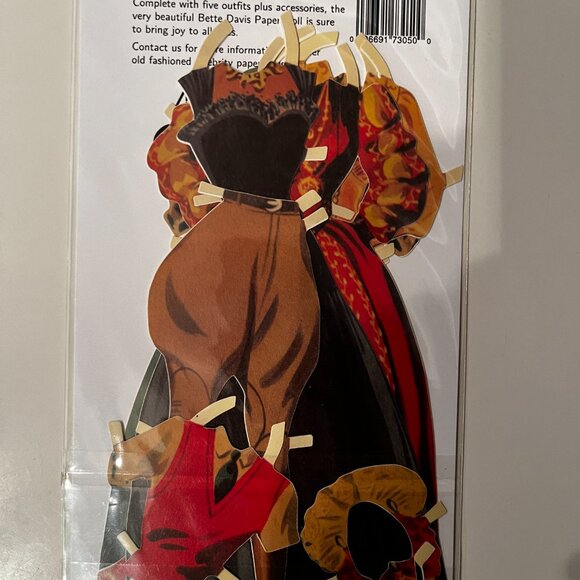 Bette Davis Paper Doll – 5 Outfits and Accessories (New, Original Packaging)‎ - Picture 6 of 8